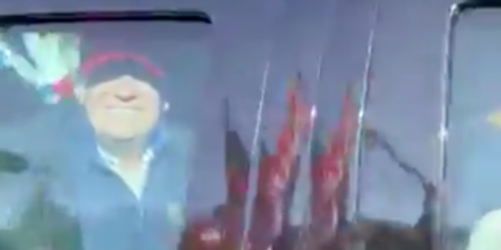 BREAKING: Trump meets supporters at Million Maga March in motorcade