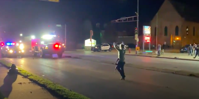 New footage of Kenosha shootings during riot paints a different picture
