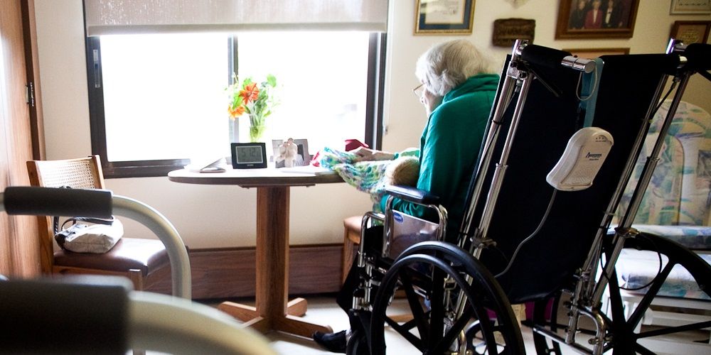 Seniors would rather risk COVID-19 than be lonely, BC survey suggests