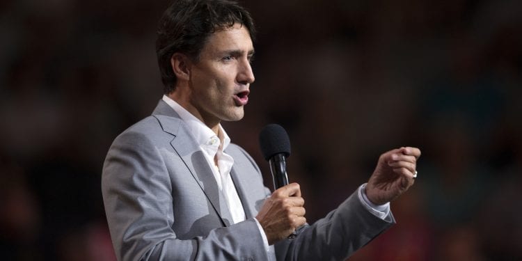 Trudeau offers $140 million to compensate Quebec for border crossings