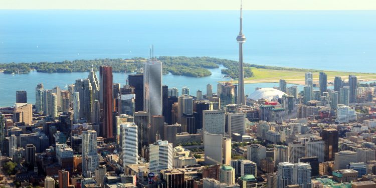 Canada Day will be a scorching 34°C for the GTA