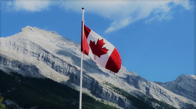 Conservative caucus defiantly sings “politically incorrect” national anthem