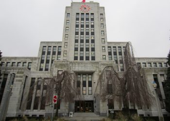 Trans activists and progressive politicians block funding for Vancouver rape shelter