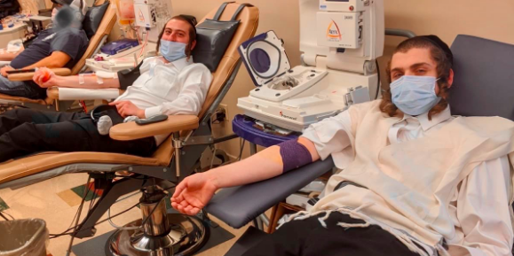 Thousands of Orthodox Jews hit hard by coronavirus donate plasma in New York