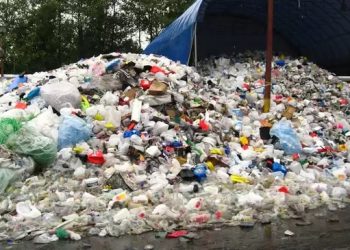 Trudeau government hires company to bring back garbage from Phillippines