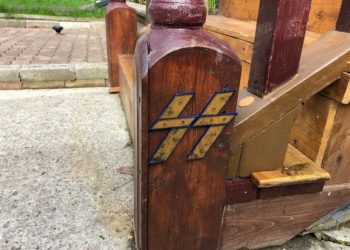 Nazi SS emblem removed from Toronto home
