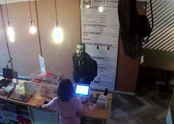 Idiot dressed as the Joker steals tips from Toronto restaurant