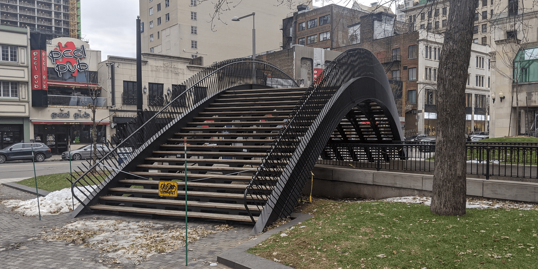 Montreal ‘bridge to nowhere’ costs city $800,000