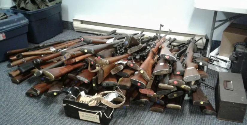Nova Scotian man misdials 911—100 unsecured guns confiscated