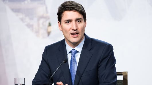 Canadian media whines about #TrudeauMustGo hashtag—the internet responds with new hashtag