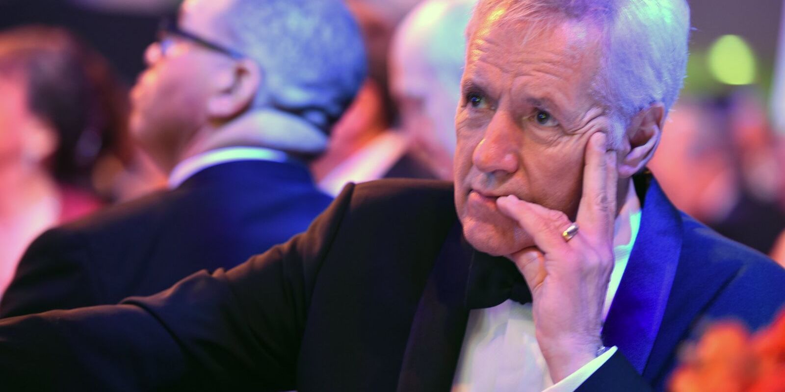 ‘Jeopardy!’ host Trebek resumes chemotherapy