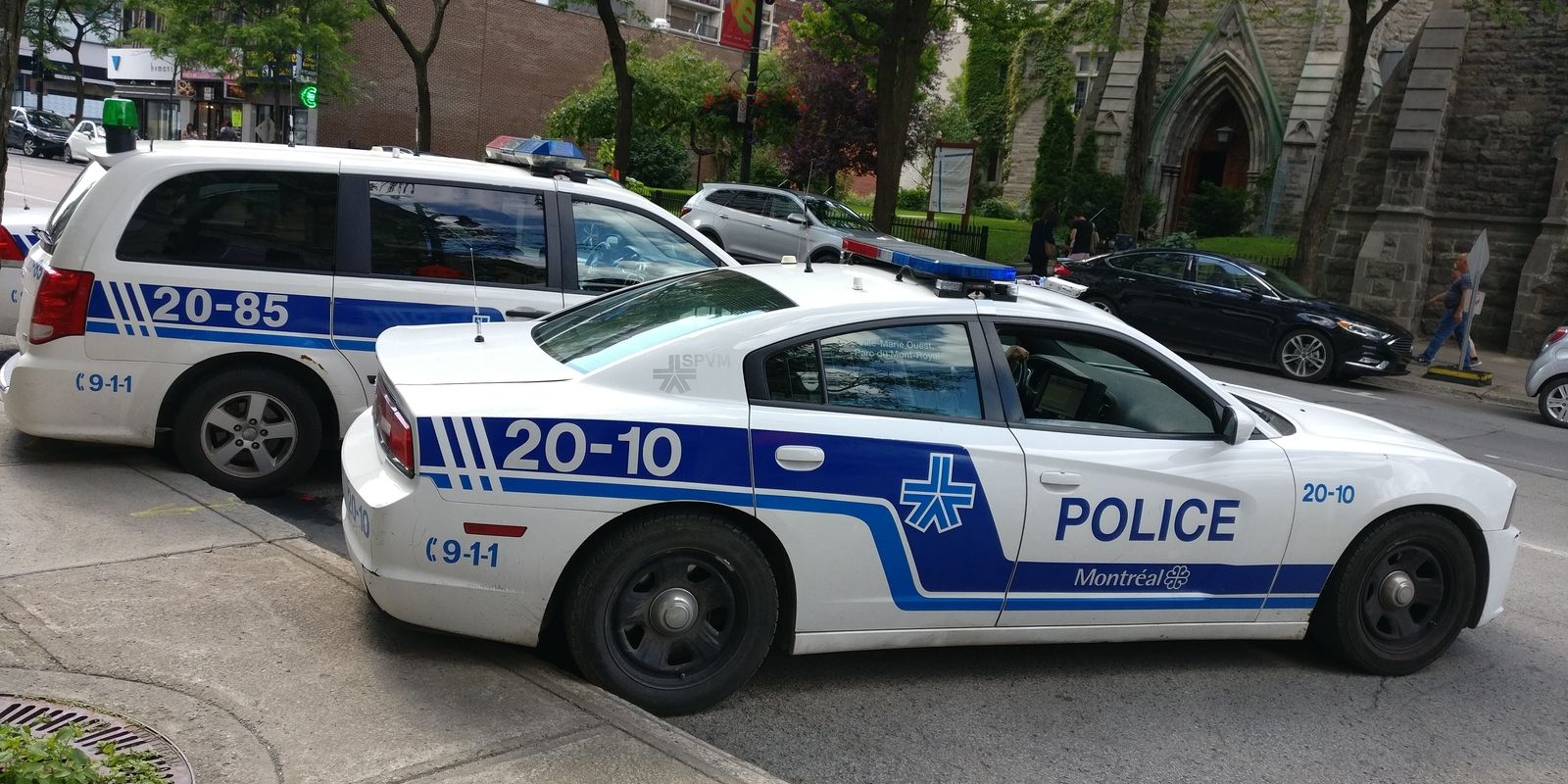 Teen in serious condition following brutal stabbing in Montreal