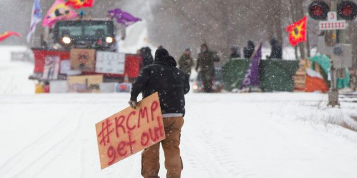POLL: 75 percent of Canadians displeased with Trudeau government response to anti-pipeline protests