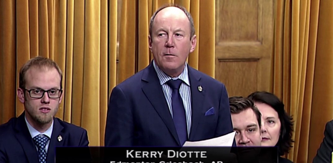 Trudeau government still butchering civil servant payment system file