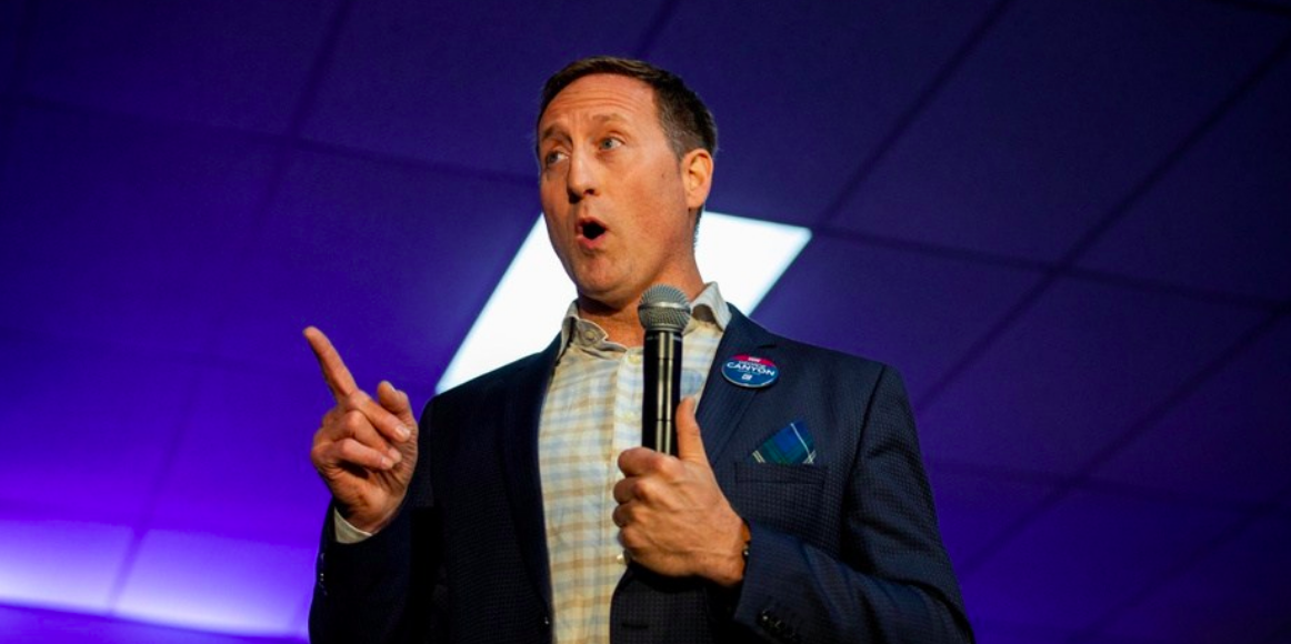 Conservative front runner Peter MacKay plans to march in Toronto Pride parade