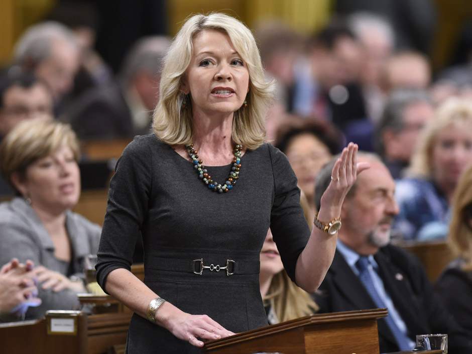 Manitoba MP Candice Bergen considers Conservative leadership bid