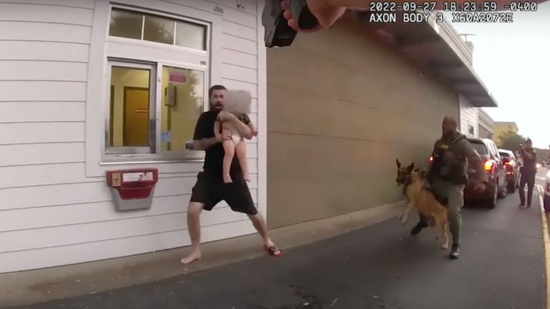 Florida man using toddler as a human shield TASED in McDonald's drive-through