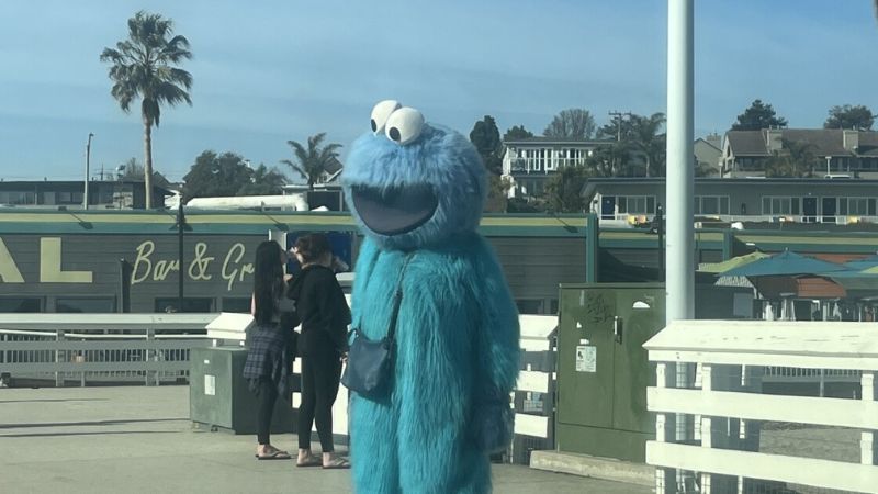 Creepy cookie monster menaces Santa Cruz boardwalk