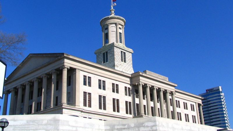 BREAKING: Tennessee bill bans public drag shows, sex changes for minors