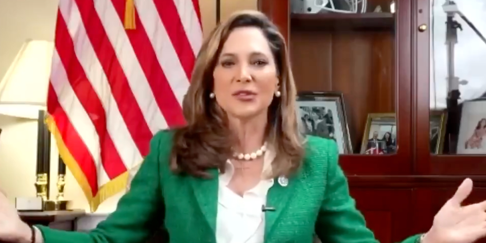 Bipartisan Lawmakers Introduce Dignity Act Offering Legal Status to Millions of Undocumented Immigrants