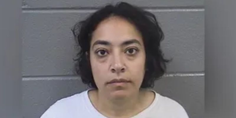 Sociology prof at UChicago arrested with anti-ICE protesters, charged with 2 counts of battery