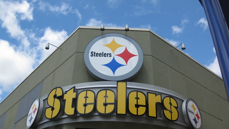 Pittsburgh Steelers Player Stephon Tuitt Says He’s Not Kneeling During The National Anthem, Cites His Grandmother Being An Immigrant
