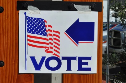 Democrats extend midterms lead in latest congressional ballot polling