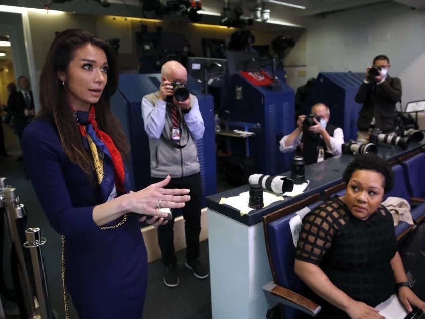 To boycott Trump or not to boycott Trump? White House press corps in limbo