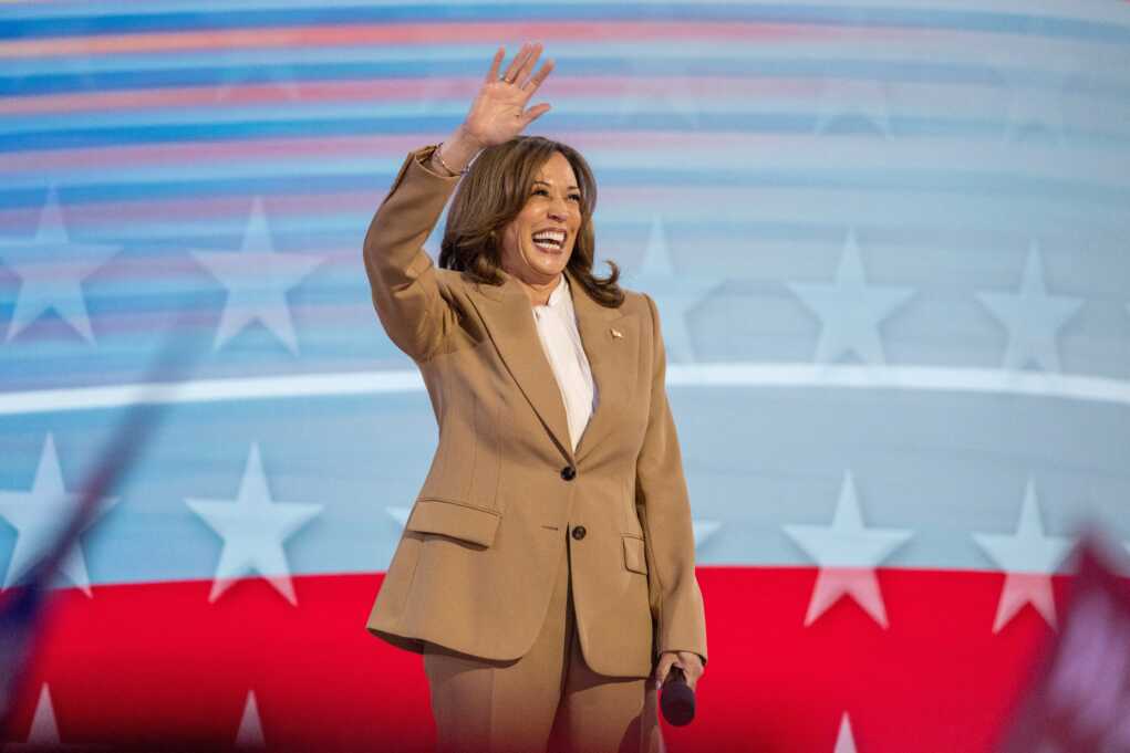 Kamala’s Campaign Crisis: New Polls Show Trump Leading in Key Swing ...