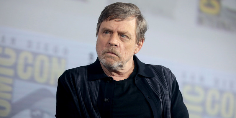 Mark Hamill posts photo depicting dead Trump just days after assassination attempt