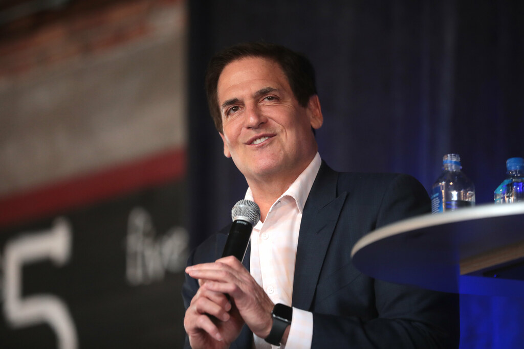 Mark Cuban proposes $1,000 coronavirus stimulus check every 2 weeks