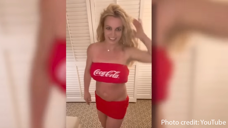 Doctors Have a Theory About What’s Really Going On With Britney Spears