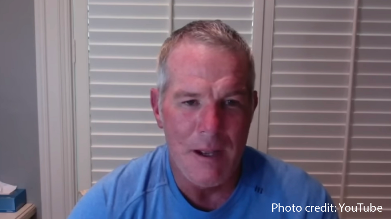 Brett Favre Wants President Trump Back And He Doesn’t Care Who Knows It
