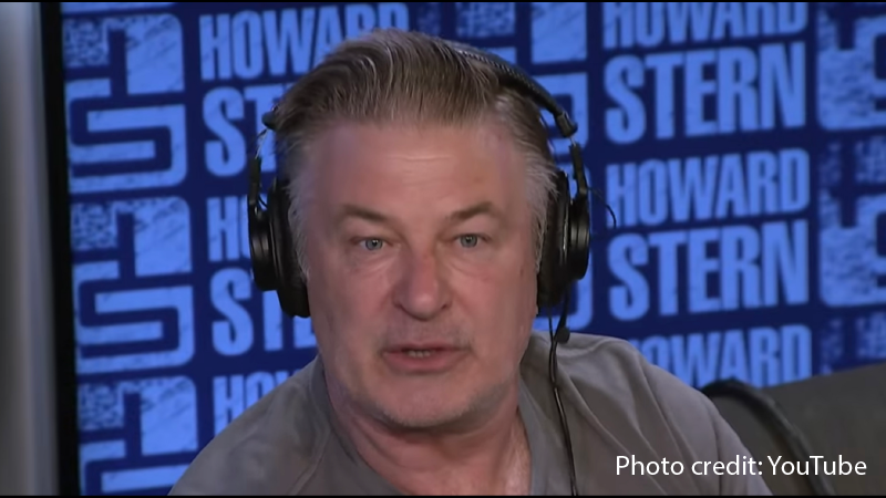 Report: Alec Baldwin Berated A Female Waitress For No Reason