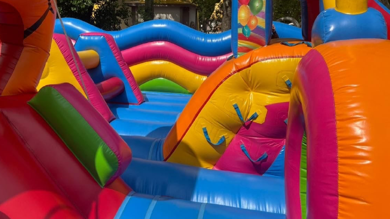 Child Accidentally Hung Herself at Carnival While Workers Sat Around Staring at Their Phones