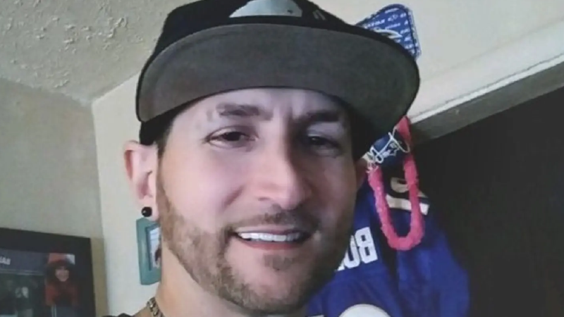 Dad Beaten to Death by Angry Mob While Protecting Kids After Schoolyard Fight