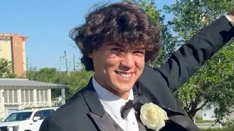 New Details Emerge in Case of 18-Year-Old Who Jumped Off Boat in Bahamas and Disappeared