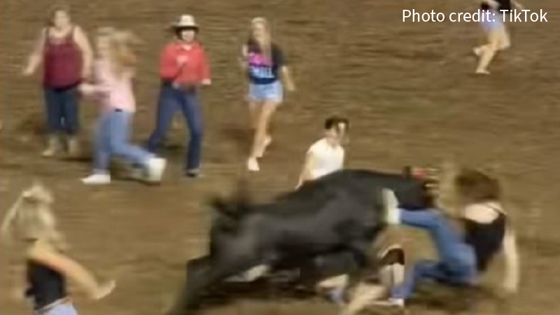 [VIDEO] Bull Tramples Group of Women at Texas Rodeo 