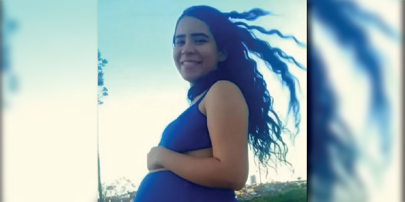 Pregnant 17-Year-Old Electrocuted to Death After She Got Out of Bathtub and Charged Her Phone