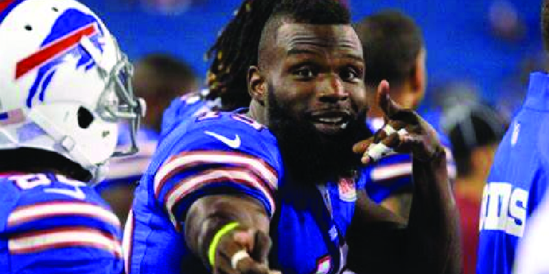 36-Year-Old Former Tampa Bay Buccaneers Player Clinging to Life After Horrific Construction Site Accident