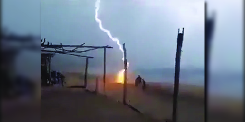 Graphic Video of Two People Being Struck by Lightning on Mexico Beach