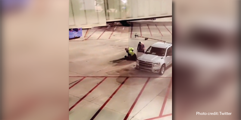 [VIDEO] FREAK OUT on Southwest Flight When Passenger Jumps Out of Emergency Exit 