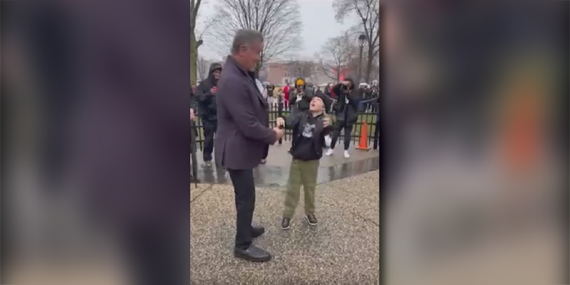 Sylvester Stallone Reenacts “Rocky” With a Little Boy In Philly