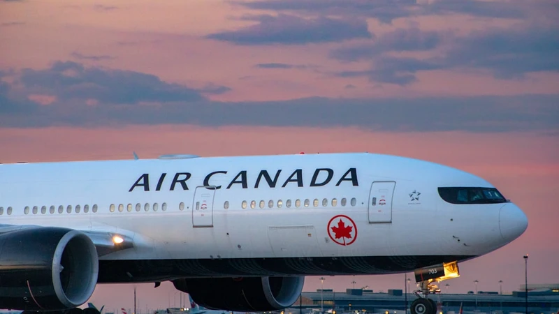 Air Canada passengers instantly started praying as plane swerved repeatedly after pilot’s apparent seizure