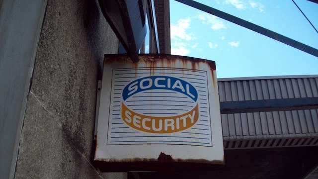 How Your Work History Determines How Much You Get From Social Security