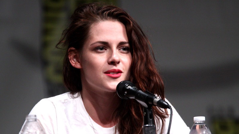 Kristen Stewart Announces She Plans to “Shove European Films Down American Throats”