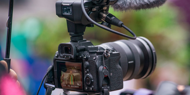 Media Outlets Praise Themselves for Unbiased Coverage of Stories They Agree With