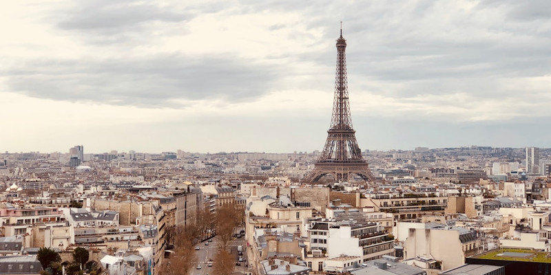 Paris Blames American Air Conditioners for Europe’s Heat, Thermometers Apologize